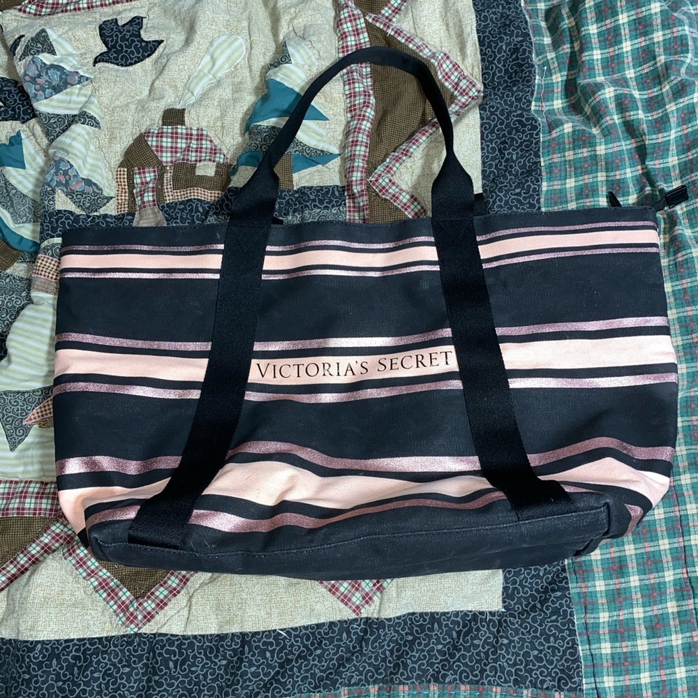 Vs tote/overnight bag🛍